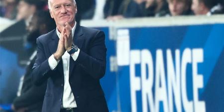 بالبلدي : أوليس
      يتألق
      وديمبلي
      يتعافى..
      ديشامب
      يحفز
      لاعبي
      فرنسا
      ويحذر
      من
      قوة
      السنغال
      في
      كأس
      العالم