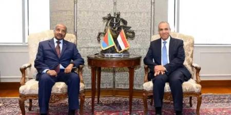 وزير
      الخارجية
      يستقبل
      نظيره
      الإريتري
      ويبحثان
      تعزيز
      الشراكة
      الاستراتيجية
      والتنسيق
      إزاء
      القضايا
      الإقليمية
