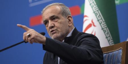 بالبلدي: رئيس إيران: تهديد واشنطن باستهداف البنى التحتية الحيوية يظهر "عجزًا"