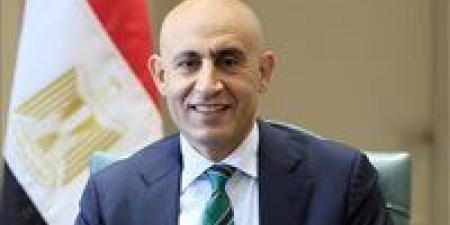 بالبلدي: رسميًا..
      حافز
      إثابة
      2000
      جنيه
      لرؤساء
      اللجان
      والمراقبين
      الأوائل
      و1000
      للملاحظين
      بامتحانات
      الدبلومات
      الفنية