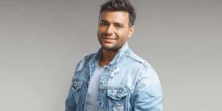 بالبلدي : المطرب
      رامي
      صبري
      يطلق
      أغنية
      اسمعيني