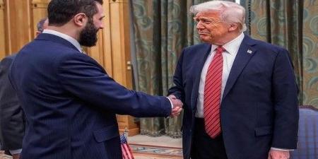 بالبلدي: الشرع
يتلقى
دعوة
لزيارة
الولايات
المتحدة
للمرة
الثانية
منذ
توليه
الرئاسة