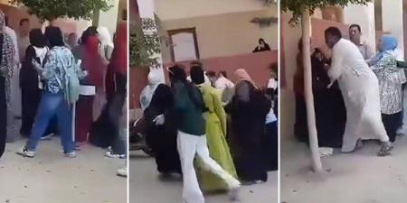 بالبلدي: بسبب
      رفض
      الغش..
      كشف
      الملابسات
      الكاملة
      لفيديو
      التعدي
      على
      معلمة
      داخل
      مدرسة
      بالشرقية