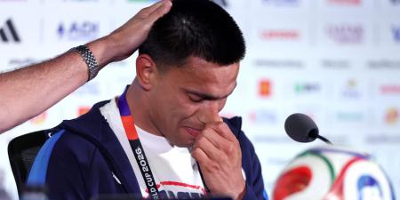 بالبلدي: "لحظة عاطفية".. لاعب منتخب باراغواي يبكي تأثراً بتمثيل بلاده في كأس العالم
