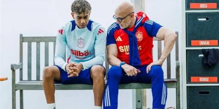 بالبلدي : لا
      فوينتي
      يتحدى
      برشلونة
      بشأن
      لامين
      يامال:
      أنا
      صاحب
      القرار