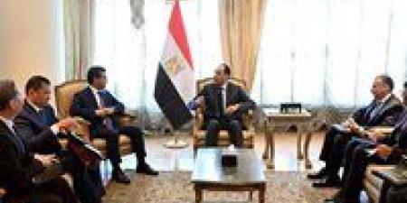 بالبلدي: مدبولي
      يبحث
      مع
      وزير
      خارجية
      أوزبكستان
      تعزيز
      التعاون
      الثنائي
      وتوسيع
      الاستثمارات
      بين
      البلدين