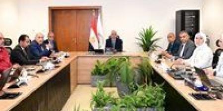 بالبلدي: وزير
      الري
      يتابع
      خطة
      تطوير
      مصلحة
      الميكانيكا
      والكهرباء
      ورفع
      كفاءة
      محطات
      الرفع