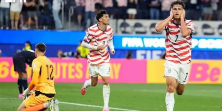بالبلدي : فيديو
      |
      أمريكا
      تبدأ
      رحلتها
      في
      كأس
      العالم
      برباعية
      أمام
      باراجواي