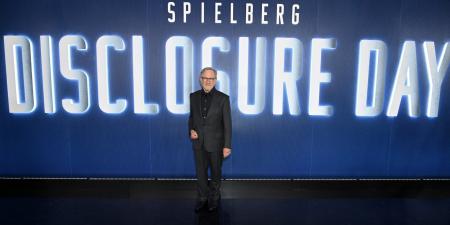 بالبلدي: ما الجديد في فيلم "Disclosure Day" للمخرج ستيفن سبيلبرغ؟