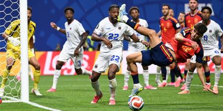 بالبلدي : رجل
      مباراة
      إسبانيا
      والرأس
      الأخضر
      في
      كأس
      العالم