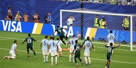 بالبلدي : فيديو
|
منتخب
السعودية
يقتنص
نقطة
ثمينة
من
أوروجواي
في
كأس
العالم
2026