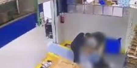 بالبلدي : حبس
      سنة
      لـ
      زوج
      طبيبة
      آشعة
      بعد
      واقعة
      السحل
      داخل
      مستشفى
      بالشيخ
      زايد