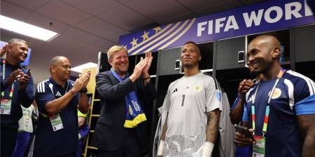 بالبلدي : رقم
تاريخي
لـ
حارس
مرمى
كوراساو
بعد
مباراة
الإكوادور
في
كأس
العالم