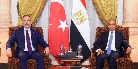 وزير
      الخارجية
      يلتقى
      نظيره
      التركي
      على
      هامش
      اجتماع
      الأطراف
      الاقليمية
      الأربعة
      بالقاهرة