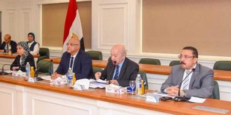محافظ
      الإسكندرية
      يشهد
      اجتماع
      مجلس
      أمناء
      الجامعة
      الأهلية
      ويقر
      إنشاء
      برنامج
      quot;علوم
      التمريض