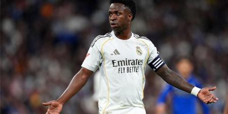 بالبلدي : فلورنتينو
بيريز
يرسم
خطاً
أحمر
لـ
فينيسيوس
جونيور
مع
ريال
مدريد