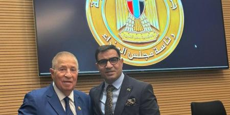بالبلدي : طارق
      الجيوشي
      عضوًا
      بمجلس
      إدارة
      اتحاد
      جمعيات
      المستثمرين 