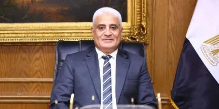 رئيس
      هيئة
      للتأمينات:
      انتهينا
      من
      رفع
      90%
      من
      الملفات
      المتأخرة
      على
      السيستم
      الجديد