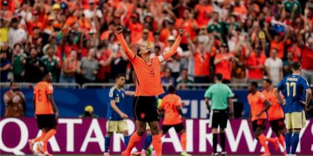 بالبلدي : فيديو
      |
      منتخب
      هولندا
      يضرب
      تونس
      بثلاثية
      ويتأهل
      لدور
      الـ
      32
      في
      كأس
      العالم