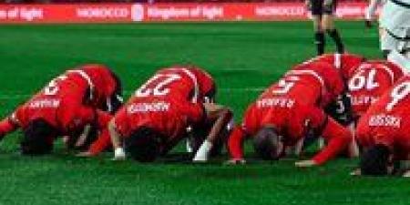 بالبلدي: بعد
      تكرار
      سجود
      لاعبي
      منتخب
      مصر..
      الإفتاء
      توضح
      حكم
      سجود
      الشكر
      دون
      وضوء