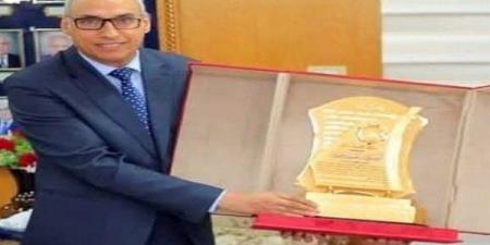 بالبلدي: الرئيس
      السيسي
      يصدر
      قرارًا
      جديدًا
      بتعيين
      محمود
      أبو
      الدهب
      رئيسًا
      لمجلس
      الدولة