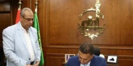 بالبلدي: رسميا..
      محافظ
      القليوبية
      يعتمد
      تنسيق
      القبول
      في
      الصف
      الأول
      الثانوي
      العام
      بحد
      أدنى
      240
      درجة