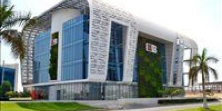 بالبلدي: التجاري
      الدولي-مصر
      (CIB)
      يتعاون
      مع
      جامعة
      IE
      العالمية
      لدعم
      التميز
      القيادي
      والتطوير
      المهني
      في
      مصر