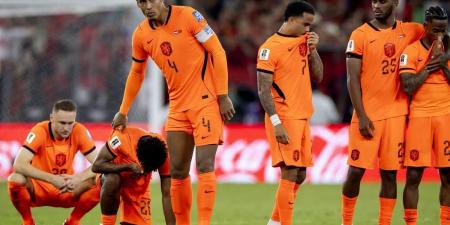 بالبلدي : فان
      دايك
      يتعرض
      لانتقادات
      عنيفة
      بسبب
      تصرفه
      في
      مباراة
      هولندا
      والمغرب