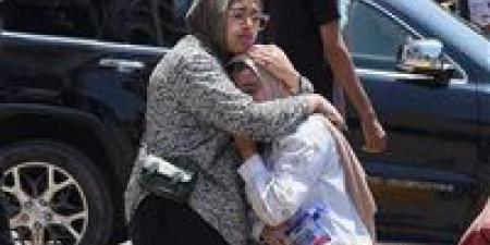 بالبلدي: مطالبات
      بمراجعة
      أسئلة
      الكيمياء..
      و"التعليم":
      الامتحان
      مطابق
      للمواصفات