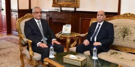الإنتاج
      الحربي
      والعمل
      يطلقان
      خطة
      تنفيذية
      مشتركة
      لتأهيل
      الشباب
      وتلبية
      احتياجات
      سوق
      العمل