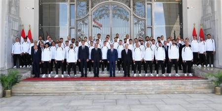 بالبلدي : اتحاد
الكرة
يقدم
وعدًا
إلى
الرئيس
السيسي
بعد
تكريم
بعثة
منتخب
مصر