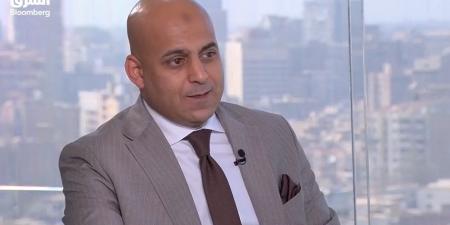 بالبلدي : عضو
التشييد
والبناء
يطالب
البنك
المركزي
بدعم
تواجد
شركات
المقاولات
المتوسطة
والصغيرة
في
السعودية