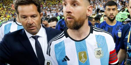 بالبلدي : ميسي
يلجأ
إلى
الخرافات
قبل
نهائي
كأس
العالم
