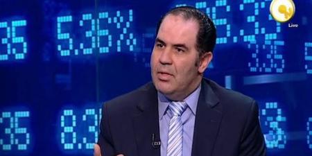 بالبلدي : خبير
أسواق
المال
يفسر
أسباب
صعود
الدولار
إلى
51
جنيهًا
وتأثير
ارتفاع
أسعار
النفط
