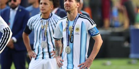 بالبلدي : فيديو
|
منتخب
الأرجنتين
يوجه
رسالة
عاطفية
لـ
ميسي
بعد
بكائه
بسبب
الخسارة
أمام
إسبانيا