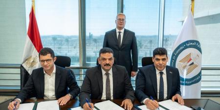 بالبلدي : وزير
      البترول
      يشهد
      توقيع
      اتفاقية
      لإنشاء
      مصنع
      لإنتاج
      الأسمدة
      الفوسفاتية
      بالعين
      السخنة
      بالشراكة
      مع
      مجموعة
      السويدي