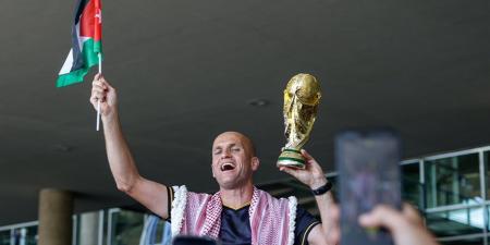 بالبلدي: بعد مشاركته في كأس العالم.. طاقم حكام أردني يحظى باستقبال حافل عند وصوله لعمّان