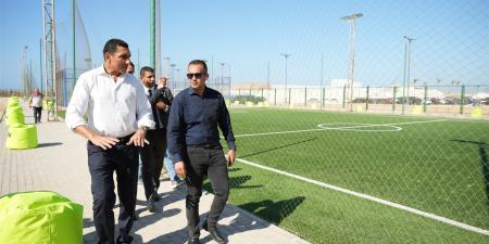 بالبلدي: وزير
      الشباب
      ورئيس
      جهاز
      مدينة
      العلمين
      الجديدة
      يتفقدان
      المنشآت
      الرياضية
      بالمدينة