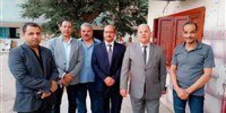 بالبلدي: "تعليم
      الفيوم"
      يتابع
      فجرًا
      تسليم
      امتحان
      "العربي"
      لأول
      أيام
      الدور
      الثاني
      للشهادة
      الإعدادية