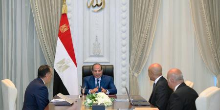 بالبلدي : وزير
التعليم:
تطوير
المدارس
الفنية
المصرية
الألمانية
ومنح
الخريجين
شهادات
مُعتمدة
من
ألمانيا