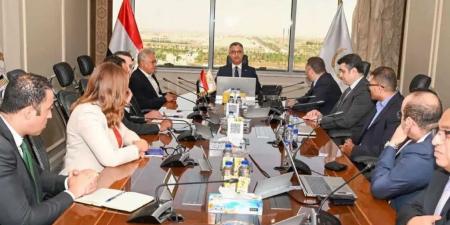 وزير
      التموين
      يبحث
      مع
      شركة
      أورانج
      مصر
      سبل
      التعاون
      في
      تنفيذ
      المشروع
      القومي
      “كاري
      أون”