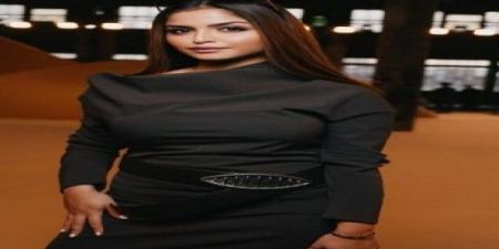 بالبلدي: حلا
      الترك
      تخطف
      الأنظار
      بإطلالاتها
      الشبابية
      الراقية