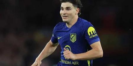 تضاؤل
فرص
انتقال
ألفاريز
إلى
برشلونة