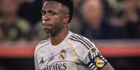 بالبلدي : ريال
      مدريد
      يقدم
      عرضًا
      أخيرًا
      لتجديد
      عقد
      فينيسيوس
      جونيور