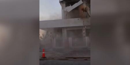 بالبلدي: لحظة وقوع زلزال بقوة 7.7 درجة في إندونيسيا وتحذيرات من تسونامي