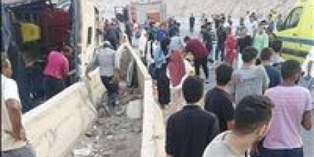 بالبلدي : إصابة
      6
      أشخاص
      في
      انقلاب
      ميكروباص
      بالمنيا