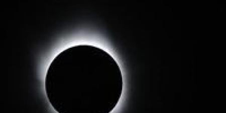 بالبلدي: ماذا
      اكتشف
      العلماء
      من
      كسوف
      الشمس؟
