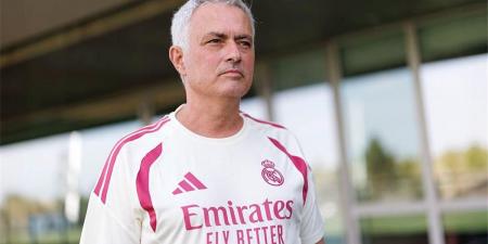بالبلدي : قائمة
      ريال
      مدريد
      لمباراة
      شالكه
      الودية..
      موقف
      الصفقات
      الجديدة