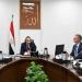 رئيس
      الوزراء
      يتابع
      جهود
      زيادة
      المخزون
      الاستراتيجي
      من
      المنتجات
      البترولية
