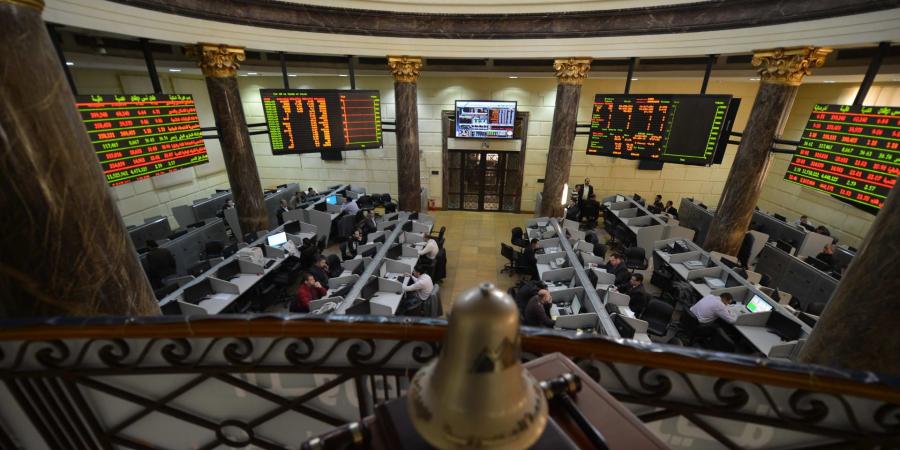 belbalady لماذا سجلت البورصة المصرية صعودا قياسيا بعد خفض الجنيه؟